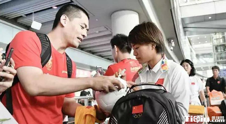 女足和男足回归待遇差别