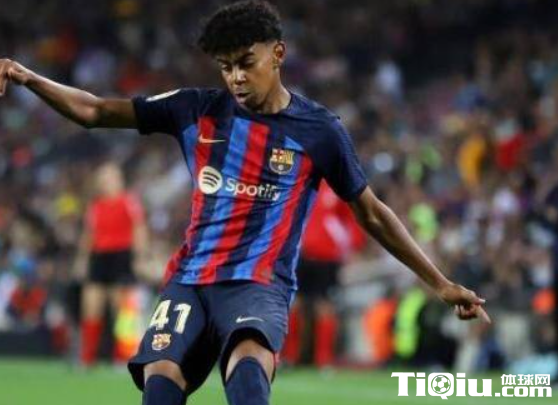 16岁亚马尔独造3球