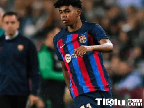 16岁亚马尔独造3球