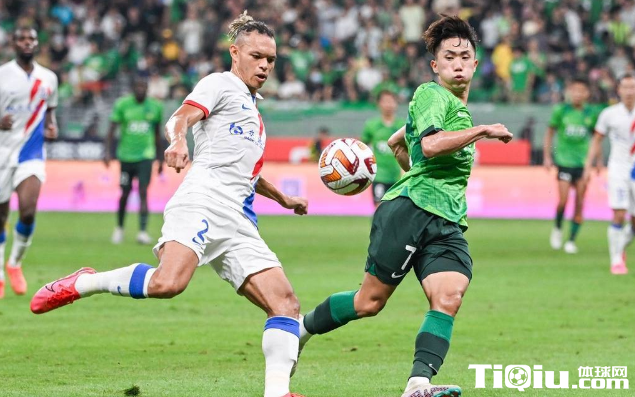 国安2-1逆转申花两连胜