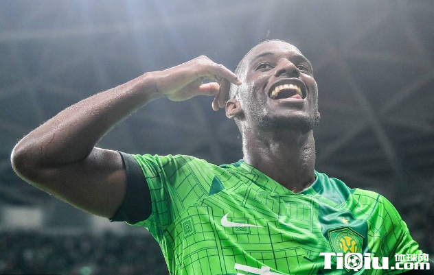 国安2-1逆转申花两连胜
