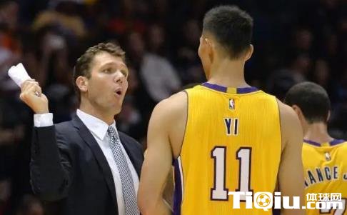 易建联签约湖人了吗