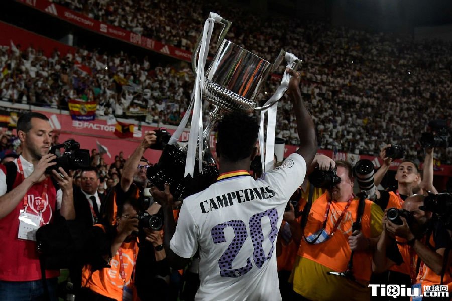 安切洛蒂为何要安抚莫德里奇