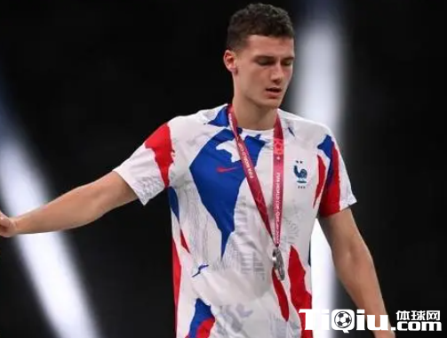 科曼劝说帕瓦尔留队了吗