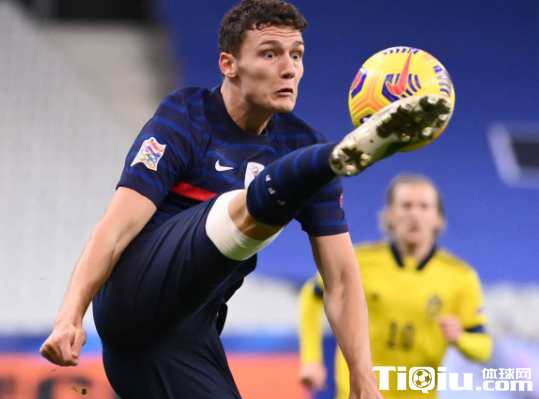 科曼劝说帕瓦尔留队了吗