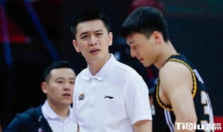 杨鸣成为辽宁男篮老总