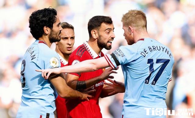 曼联目前面临什么问题