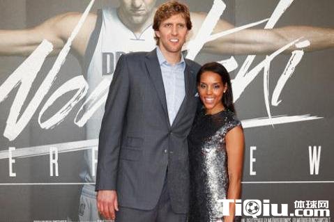 诺维斯基的老婆是谁