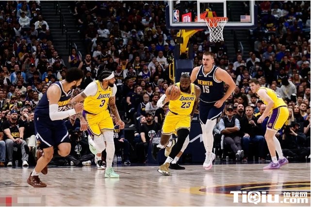 穆雷再次绝杀湖人