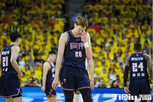 周琦因伤缺阵辽粤生死战