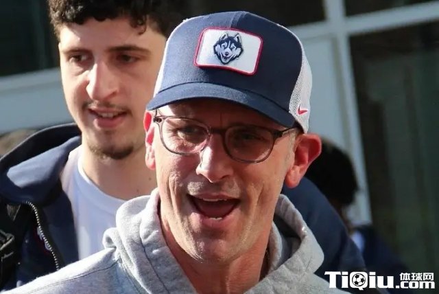 湖人望康大名帅能出任主帅