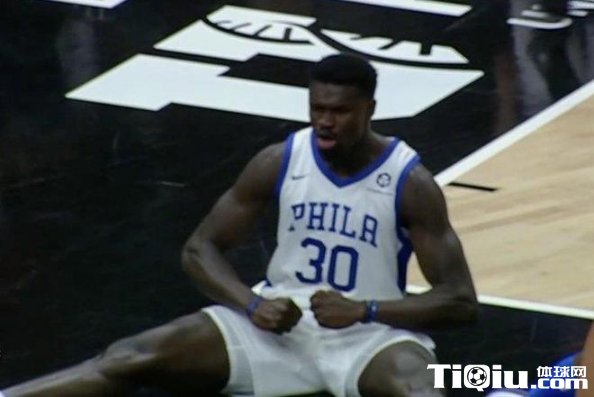 夏季联赛76人轻取雷霆