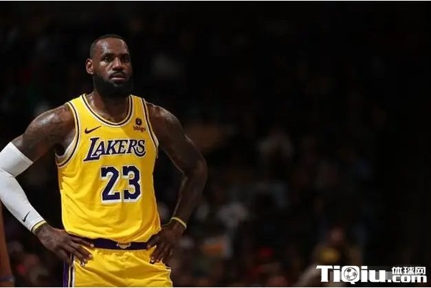 杰伦-布朗落选美国男篮